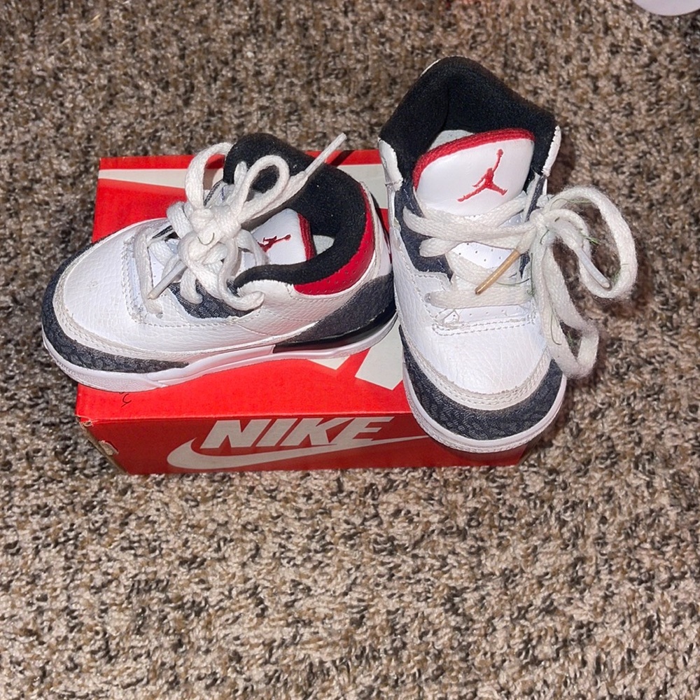 Jordan’s size 5C